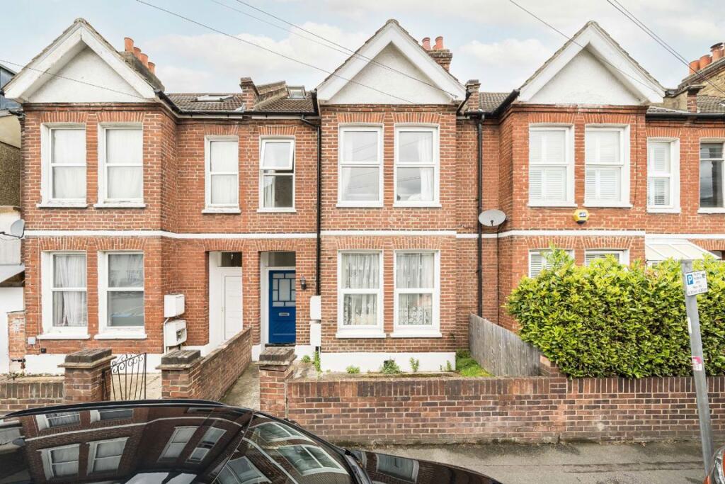 2 bed 1st Floor Flat for rent in Merton. From Marsh & Parsons - Tooting