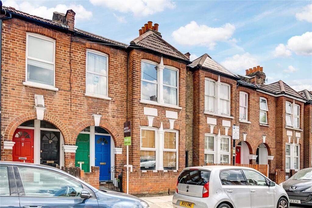1 bed 1st Floor Flat for rent in Merton. From Marsh & Parsons - Tooting