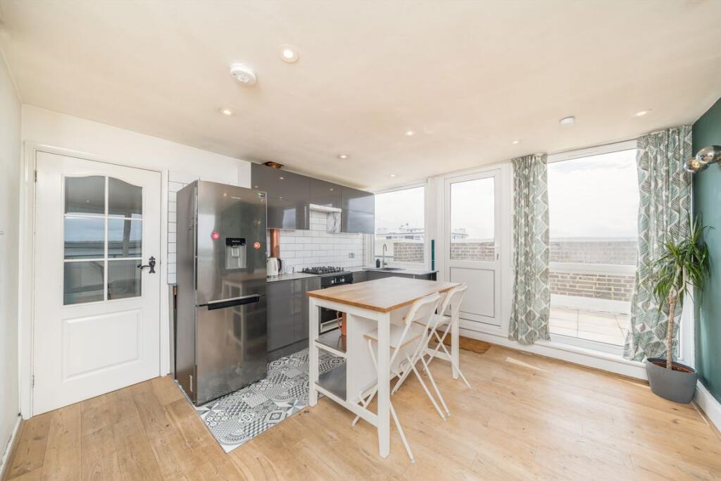 1 bed 1st Floor Flat for rent in Streatham. From Marsh & Parsons - Tooting