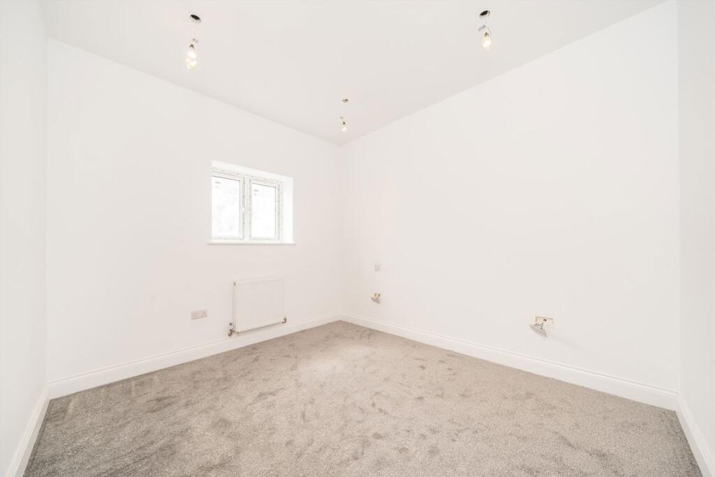 1 bed 1st Floor Flat for rent in Streatham. From Marsh & Parsons - Tooting