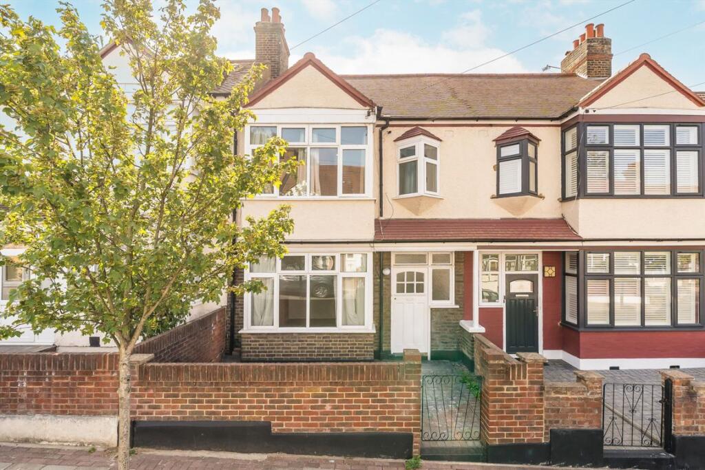 3 bed Mid Terraced House for rent in London. From Marsh & Parsons - Tooting