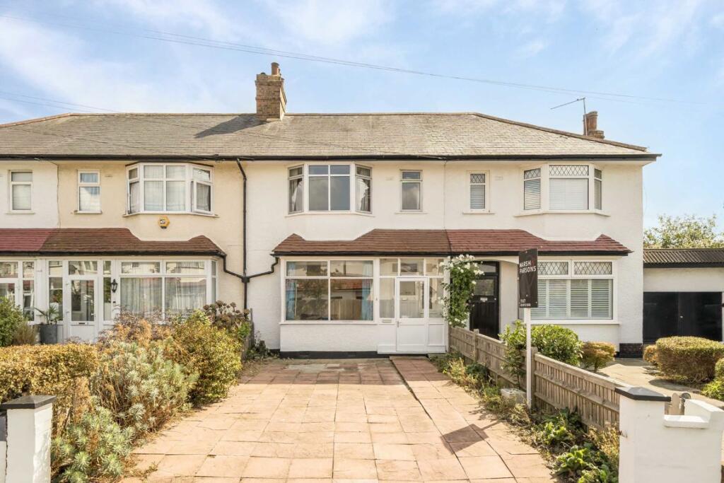 4 bed Detached for rent in Mitcham. From Marsh & Parsons - Tooting 4 bed Detached for rent in Mitcham. From Marsh & Parsons - Tooting