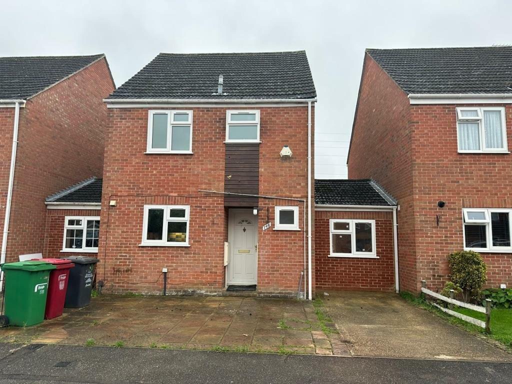 4 bed Detached for rent in Farnham Royal. From The Frost Partnership - Slough 4 bed Detached for rent in Farnham Royal. From The Frost Partnership - Slough