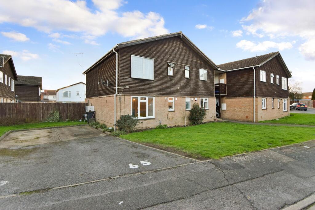 1 bed Apartment for rent in Farnham Royal. From The Frost Partnership - Slough 1 bed Apartment for rent in Farnham Royal. From The Frost Partnership - Slough