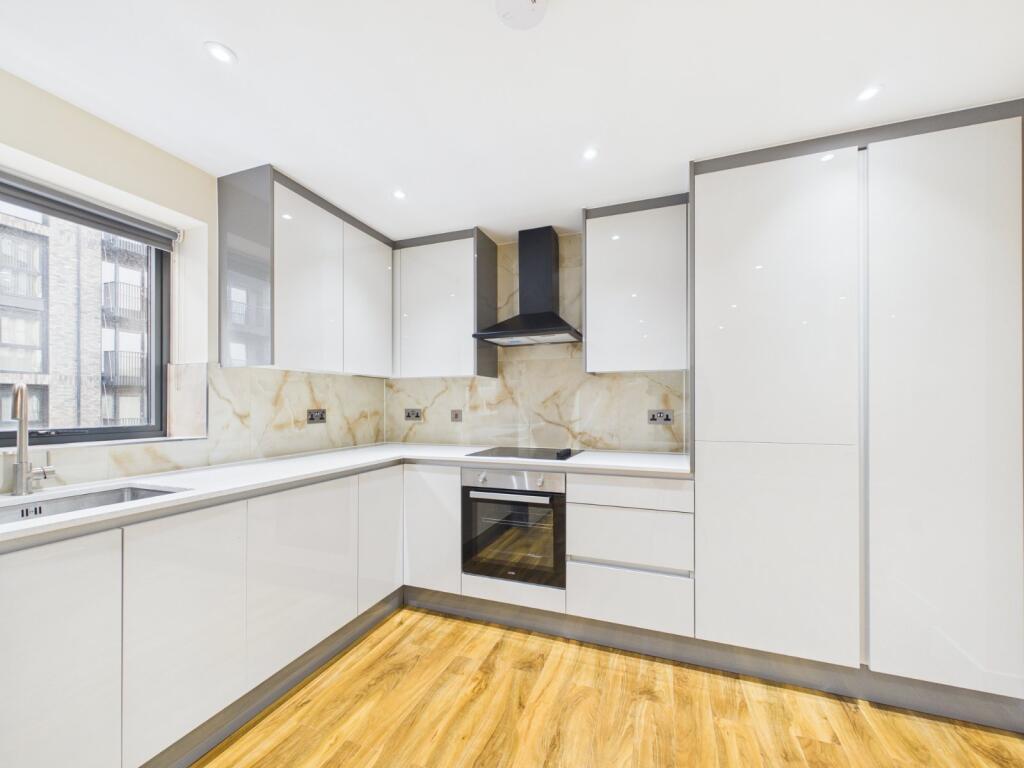 0 bed Studio for rent in Slough. From The Frost Partnership - Slough