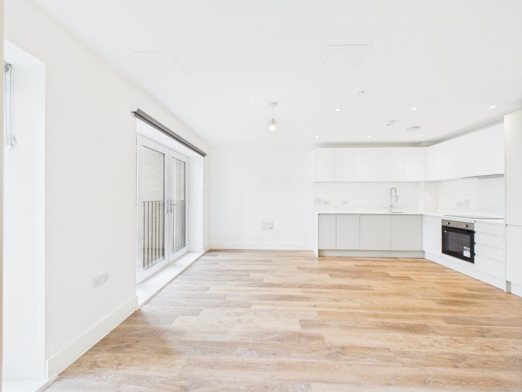 1 bed Apartment for rent in Hitchambury. From The Frost Partnership - Slough 1 bed Apartment for rent in Hitchambury. From The Frost Partnership - Slough