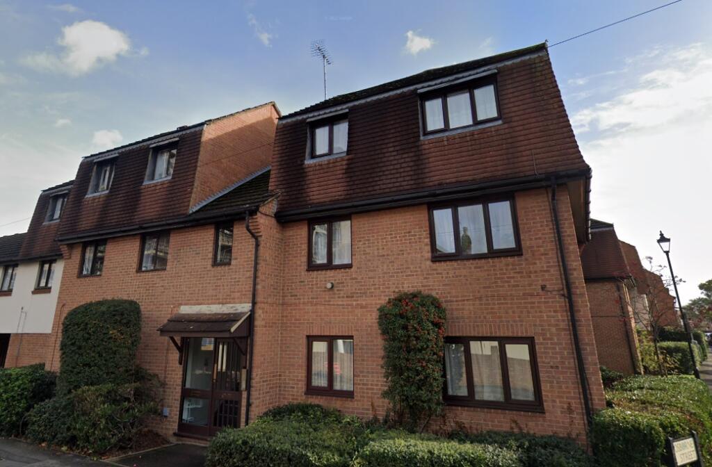 2 bed Apartment for rent in Slough. From The Frost Partnership - Slough 2 bed Apartment for rent in Slough. From The Frost Partnership - Slough
