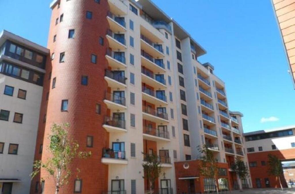 1 bed Apartment for rent in Farnham Royal. From The Frost Partnership - Slough
