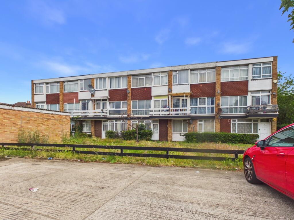2 bed Apartment for rent in Slough. From The Frost Partnership - Slough