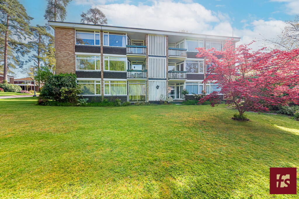 2 bed Apartment for rent in Crowthorne. From Frank Schippers - Crowthorne
