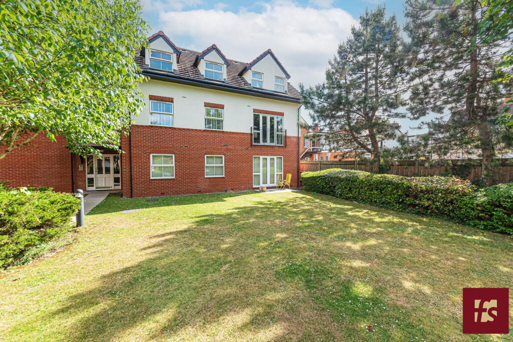 2 bed Apartment for rent in Crowthorne. From Frank Schippers - Crowthorne