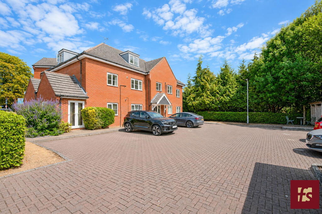 2 bed Apartment for rent in Crowthorne. From Frank Schippers - Crowthorne
