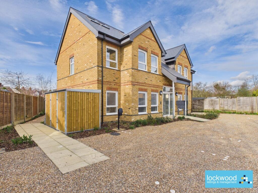 0 bed 1st Floor Flat for rent in Egham. From Lockwood Lettings and Management - Ashford
