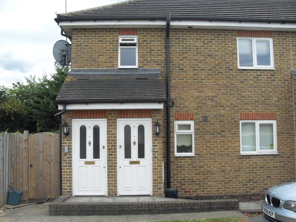 1 bed 1st Floor Flat for rent in Ashford. From Lockwood Lettings and Management - Ashford
