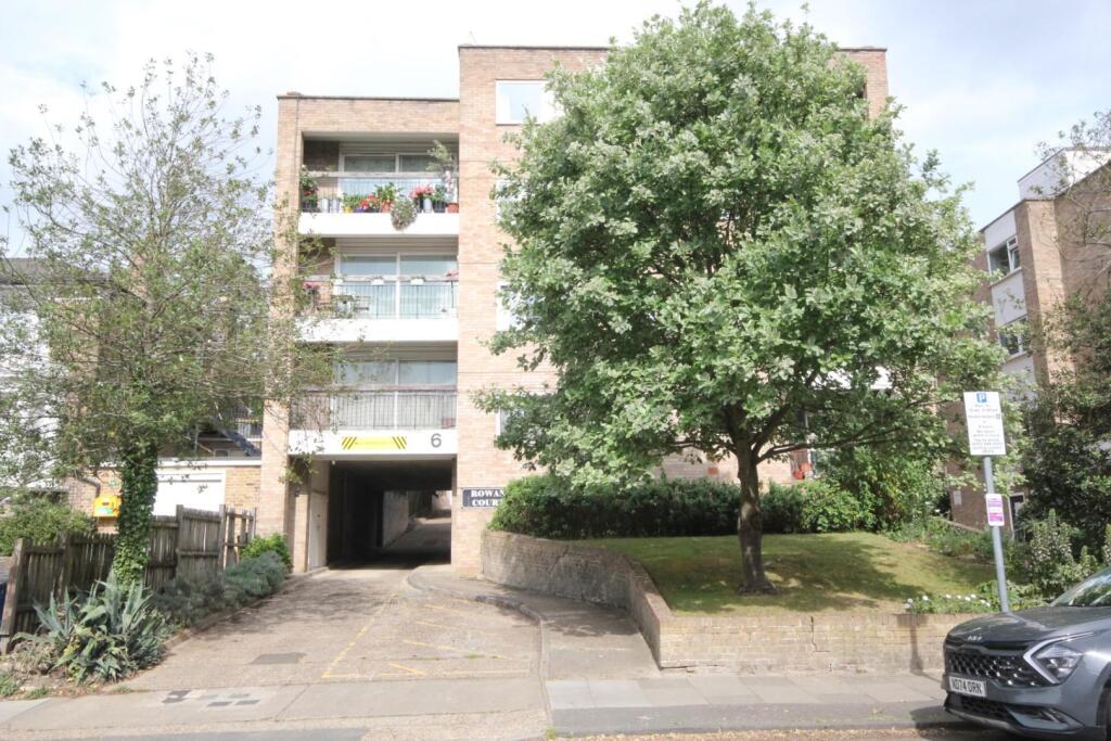2 bed 1st Floor Flat for rent in Kingston upon Thames. From Grace Miller and Co