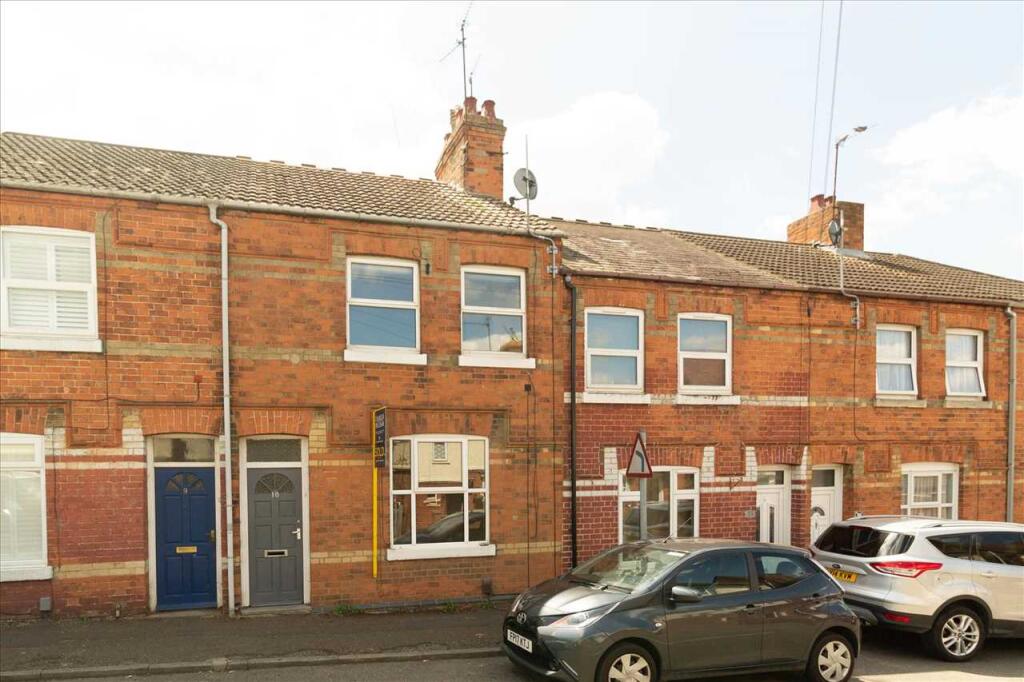 2 bed Mid Terraced House for rent in Higham Ferrers. From Carter Williams Ltd - Burton Latimer