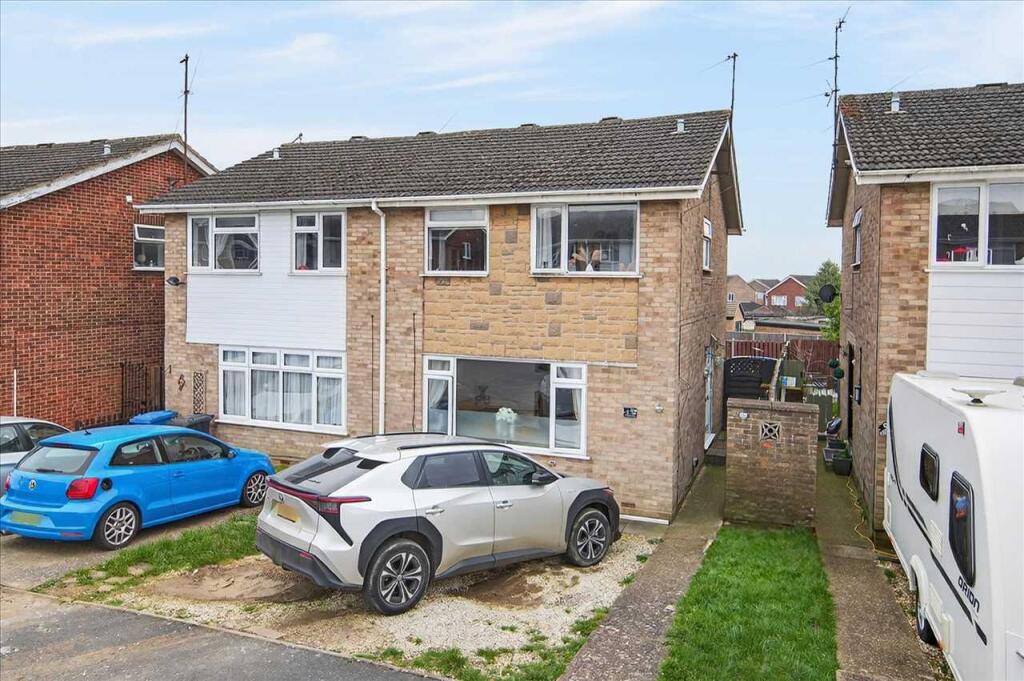 3 bed Semi Detached for rent in Burton Latimer. From Carter Williams Ltd - Burton Latimer
