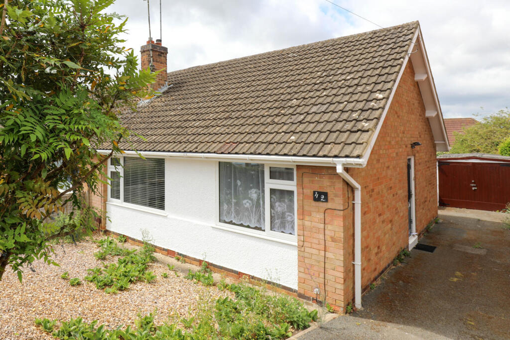 2 bed Bungalow for rent in Kettering. From Carter Williams Ltd - Burton Latimer 2 bed Bungalow for rent in Kettering. From Carter Williams Ltd - Burton Latimer