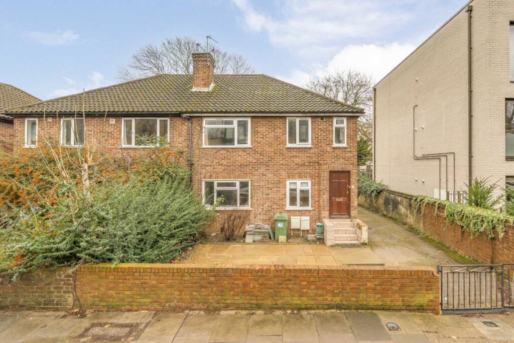 2 bed 1st Floor Flat for rent in Willesden. From Marsh & Parsons - Queens Park
