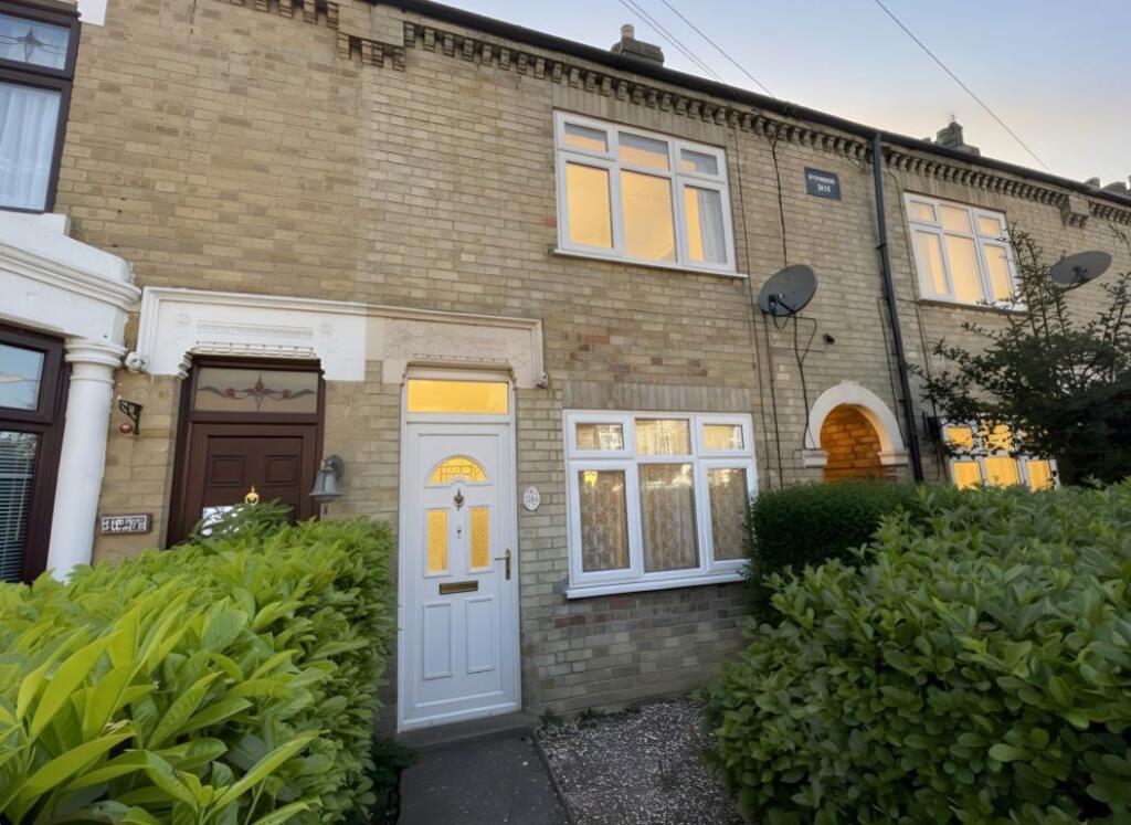3 bed Mid Terraced House for rent in Peterborough. From Progressive Lets