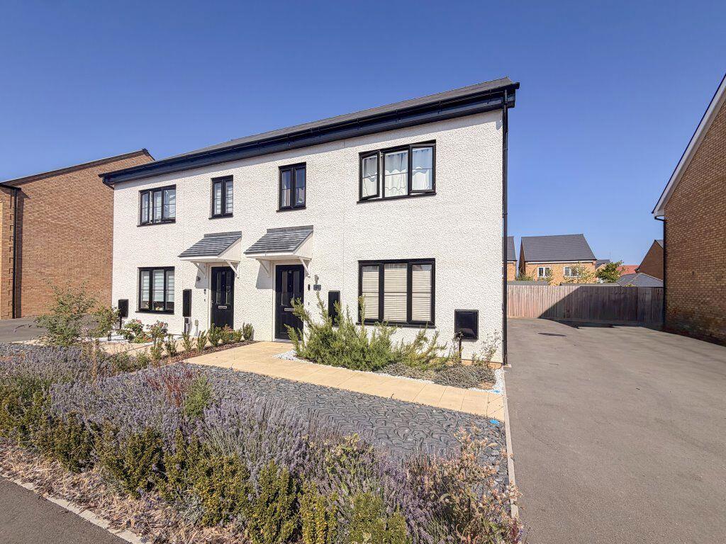 4 bed Semi Detached for rent in Great Stukeley. From Progressive Lets 4 bed Semi Detached for rent in Great Stukeley. From Progressive Lets