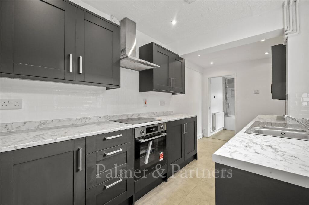 3 bed Mid Terraced House for rent in Ipswich. From Palmer & Partners - Suffolk