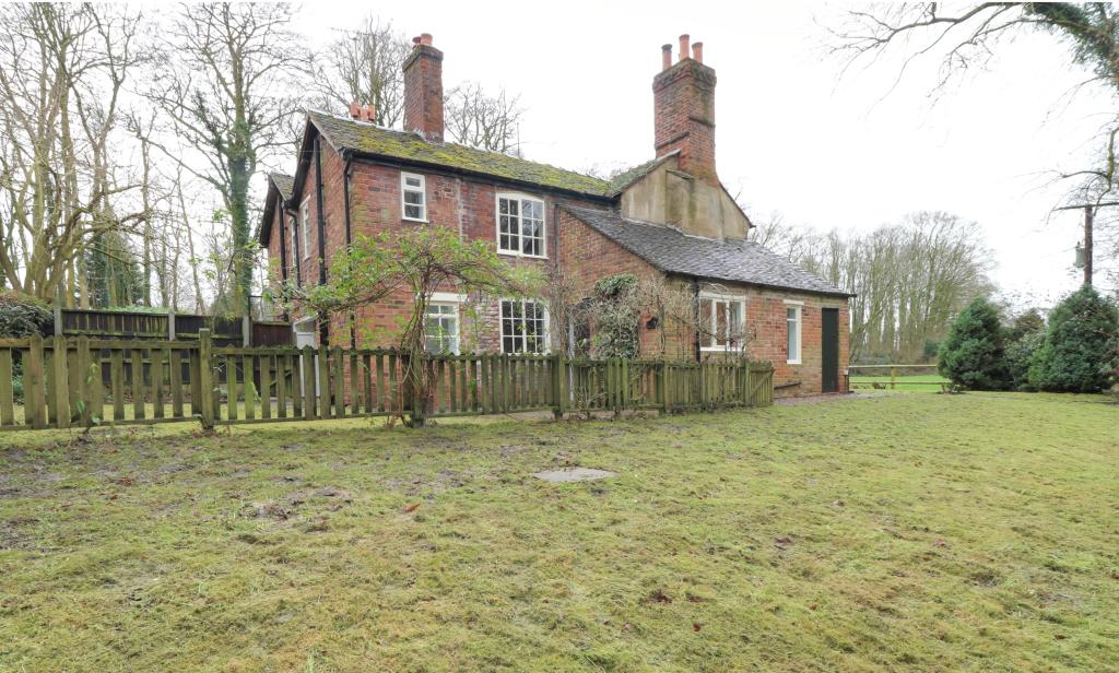 2 bed Cottage for rent in Rode Heath. From Northwood - Sandbach