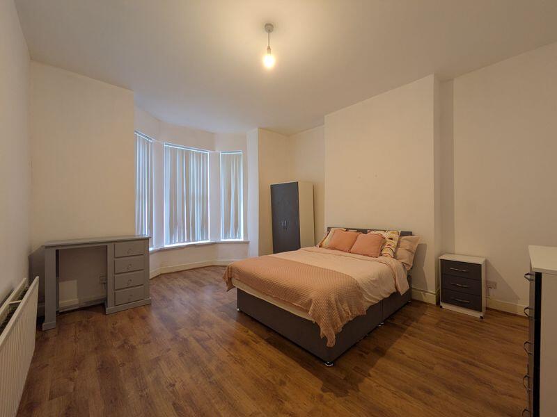 4 bed Semi Detached for rent in Nottingham. From ZEBRAlets - Nottingham 4 bed Semi Detached for rent in Nottingham. From ZEBRAlets - Nottingham