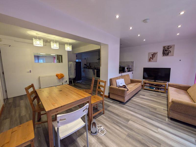 6 bed House Share for rent in Nottingham. From Zebralets Nottingham 6 bed House Share for rent in Nottingham. From Zebralets Nottingham