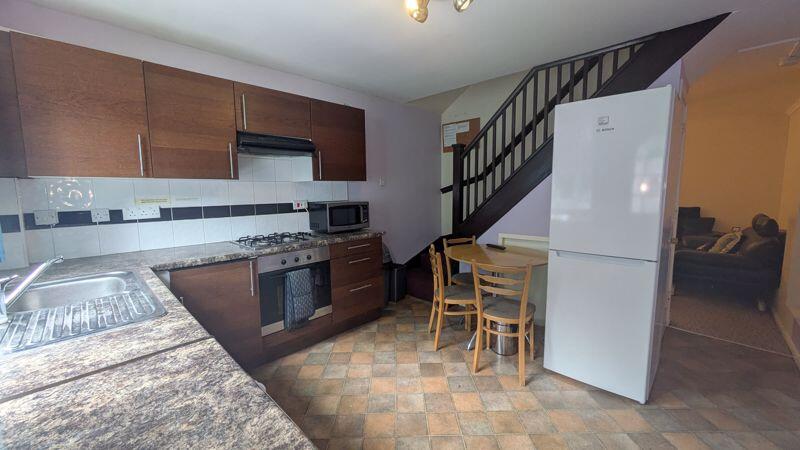 3 bed Mid Terraced House for rent in Wilford. From Zebralets Nottingham