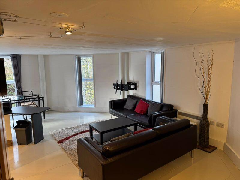 1 bed 1st Floor Flat for rent in Stoke-on-Trent. From ZEBRAlets - Nottingham