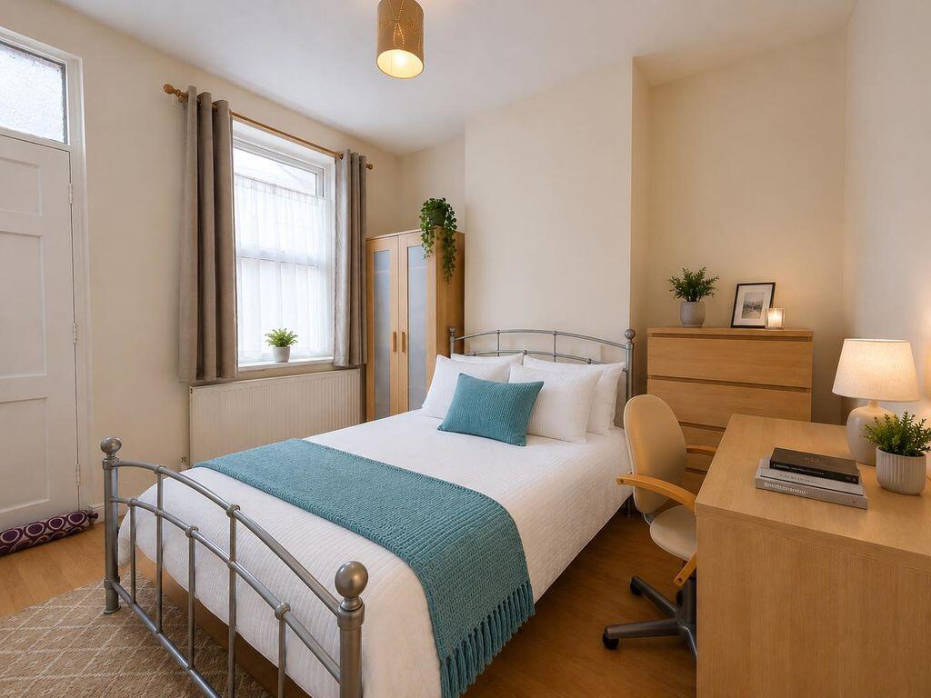 4 bed Mid Terraced House for rent in Nottingham. From ZEBRAlets - Nottingham 4 bed Mid Terraced House for rent in Nottingham. From ZEBRAlets - Nottingham
