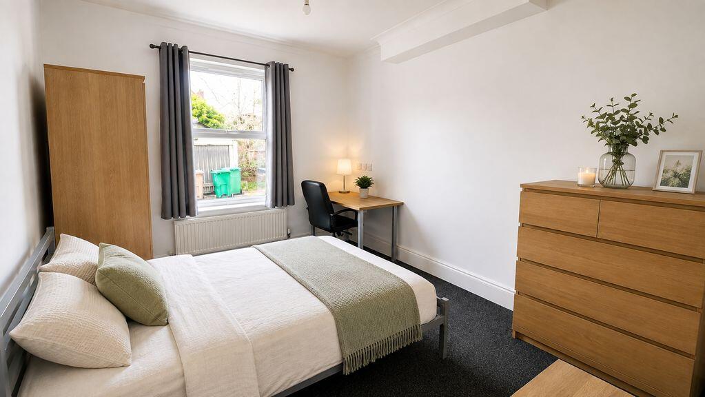 5 bed Detached for rent in Wilford. From ZEBRAlets - Nottingham 5 bed Detached for rent in Wilford. From ZEBRAlets - Nottingham