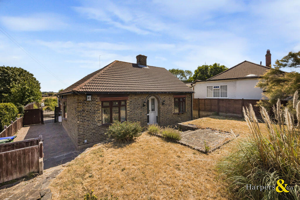 3 bed Detached bungalow for rent in Sidcup. From Harpers & Co - Bexley 3 bed Detached bungalow for rent in Sidcup. From Harpers & Co - Bexley