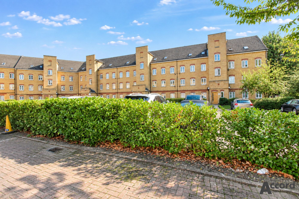 3 bed Apartment for rent in Romford. From Accord Sales & Lettings - Romford 3 bed Apartment for rent in Romford. From Accord Sales & Lettings - Romford