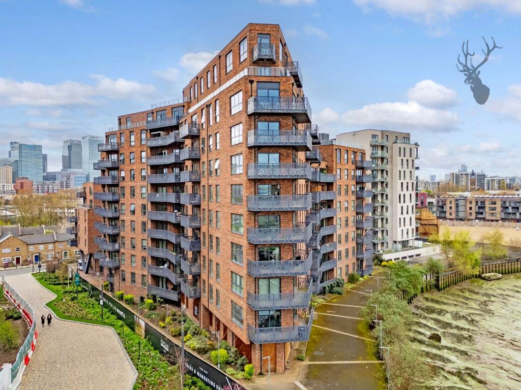3 bed Apartment for rent in London. From Butler and Stag