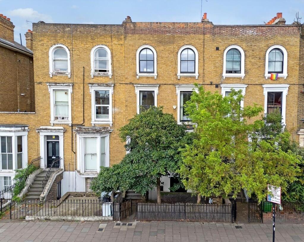 2 bed Apartment for rent in Bow. From Butler & Stag - London