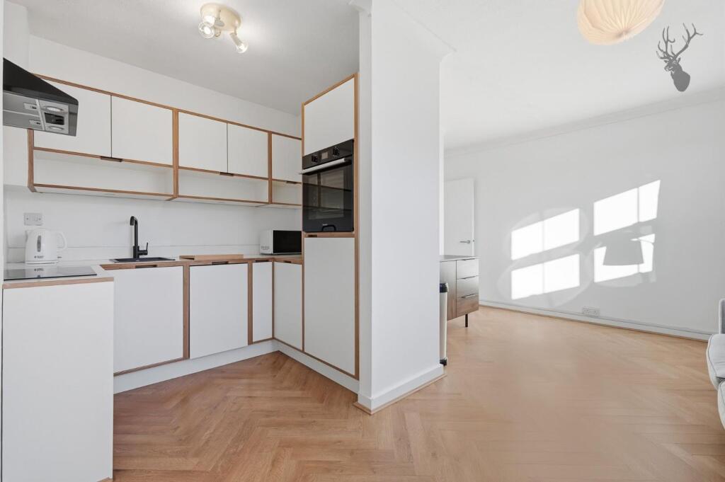 1 bed 1st Floor Flat for rent in Bow. From Butler & Stag - London