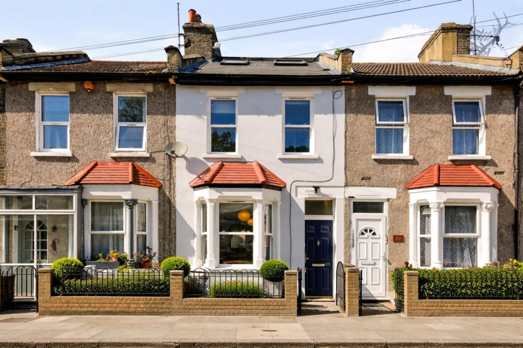 3 bed Mid Terraced House for rent in Stratford. From Butler & Stag - London