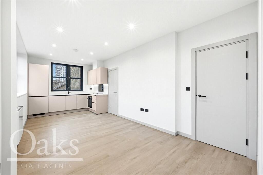 1 bed Apartment for rent in Gibraltar. From Oaks Estate Agents - Streatham