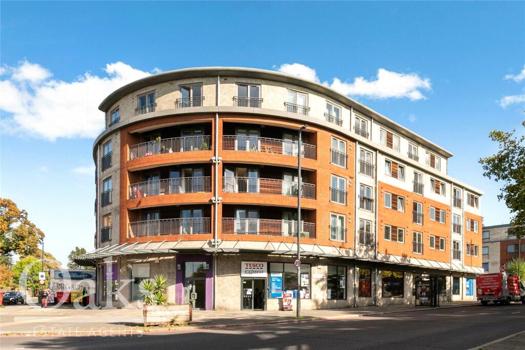 2 bed Apartment for rent in Streatham. From Oaks Estate Agents - Streatham