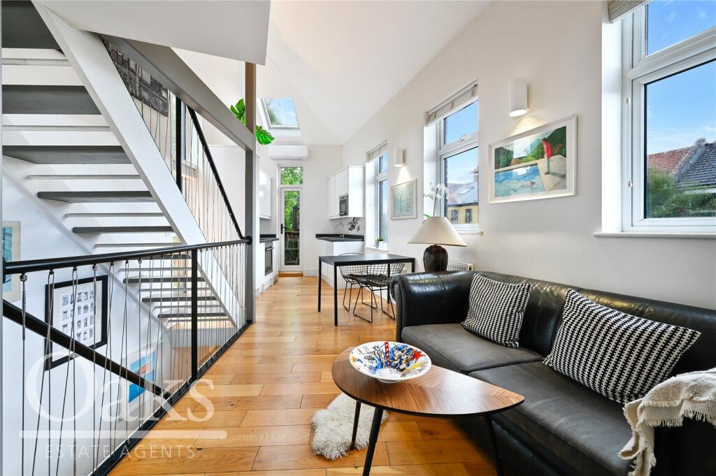 1 bed End of Terrace for rent in Streatham. From Oaks Estate Agents - Streatham