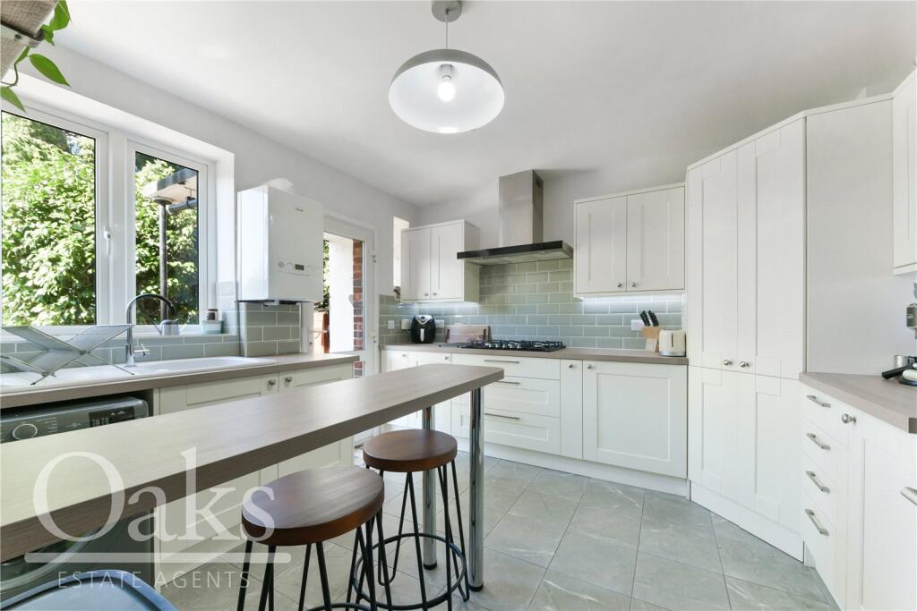 2 bed Annexe for rent in Streatham. From Oaks Estate Agents - Streatham