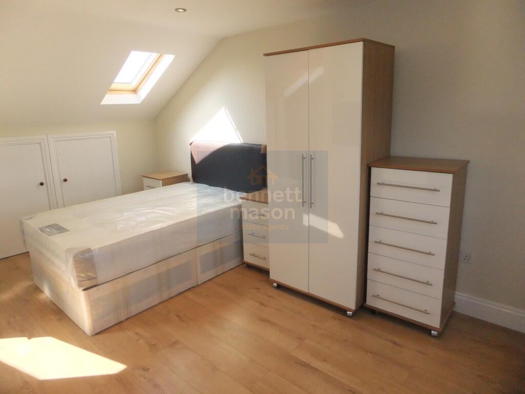 0 bed 1st Floor Flat for rent in London. From Bennett Mason - Highbury