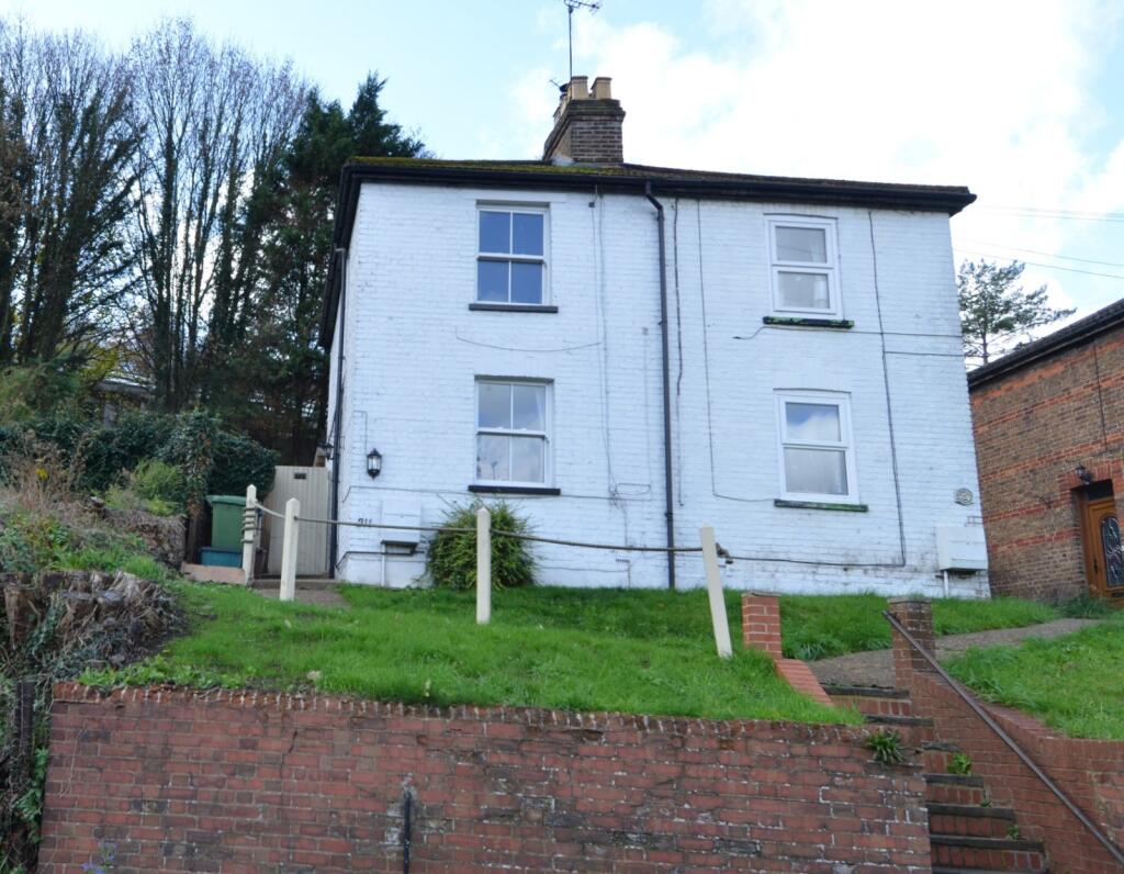 2 bed Semi Detached for rent in Loudwater. From The Frost Partnership - Flackwell Heath