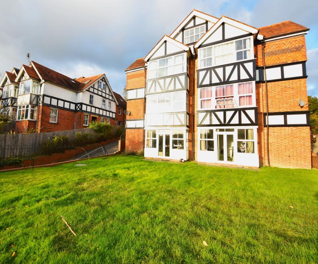 4 bed Studio for rent in Downley. From The Frost Partnership - Flackwell Heath
