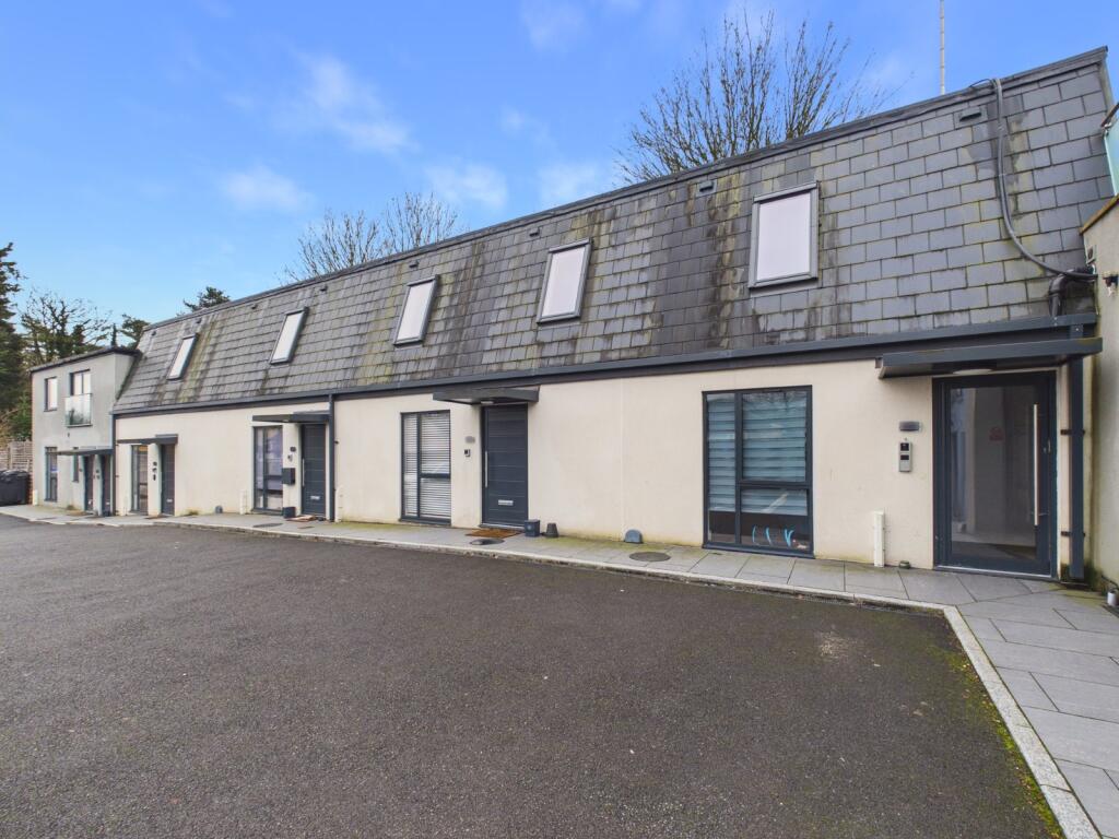 1 bed Annexe for rent in Loudwater. From The Frost Partnership - Flackwell Heath 1 bed Annexe for rent in Loudwater. From The Frost Partnership - Flackwell Heath