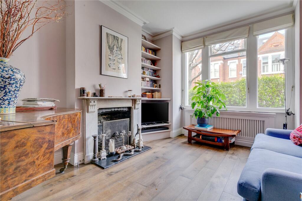 5 bed Mid Terraced House for rent in Battersea. From Rampton Baseley