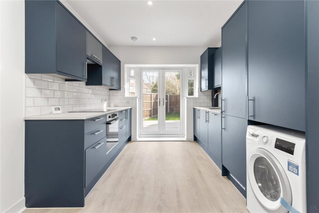 3 bed Apartment for rent in Streatham. From Rampton Baseley - Northcote Road