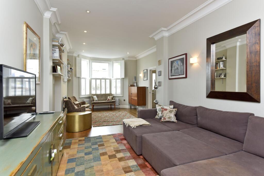 5 bed Detached for rent in Battersea. From Rampton Baseley - Northcote Road